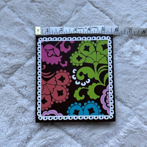 Vera Bradley | “Lola” Post It Notebook - Picture 8 of 9